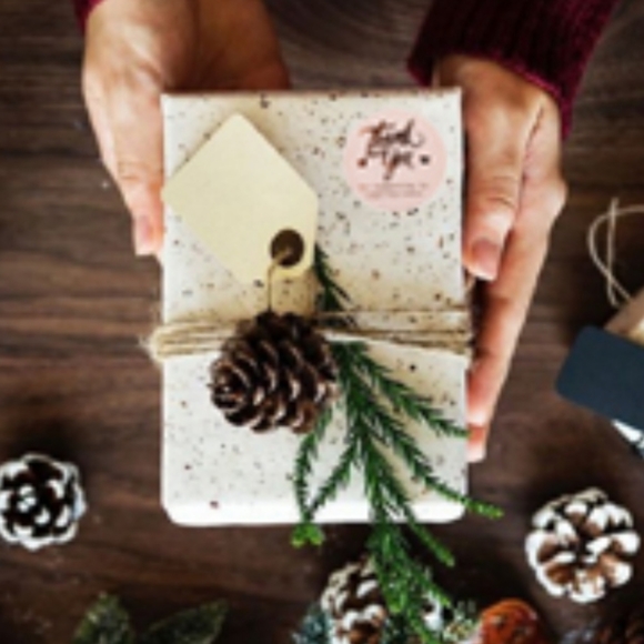 50 CT 2" Thank You Stickers Round Labels with 4 Designs Rose Gold on Bei… - Picture 10 of 14